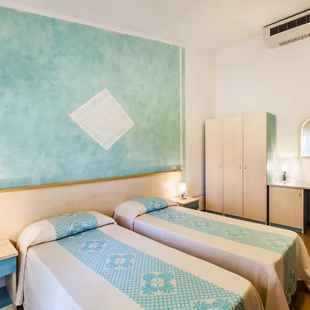 Hotel Petri Marini 3*