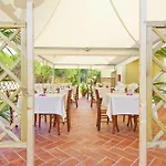 Petri Marini Hotel
