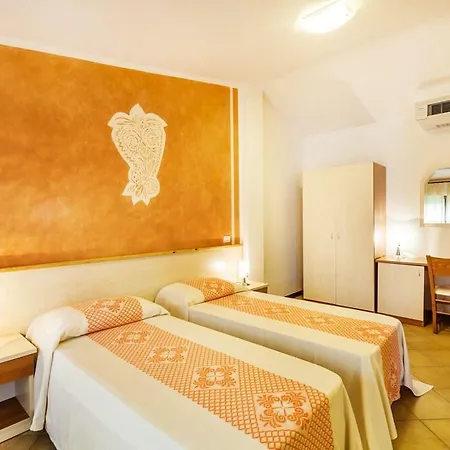 Petri Marini 3*
