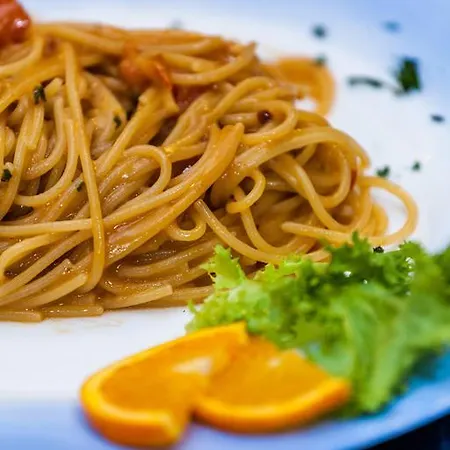 Petri Marini فندق 3*