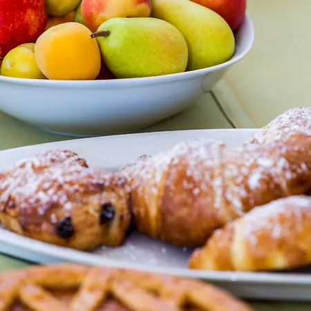 Petri Marini فندق