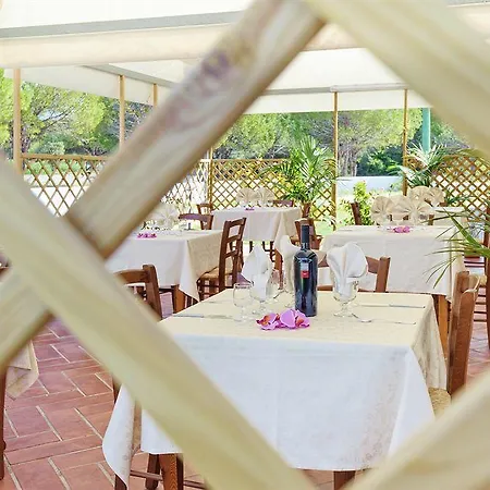 Hotel Petri Marini