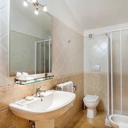 Petri Marini Hotel 3*