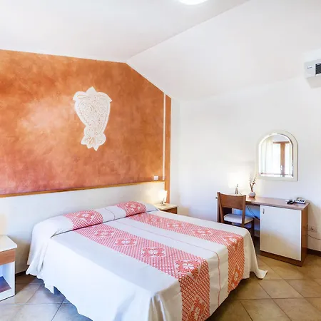 Hotel Petri Marini 3*